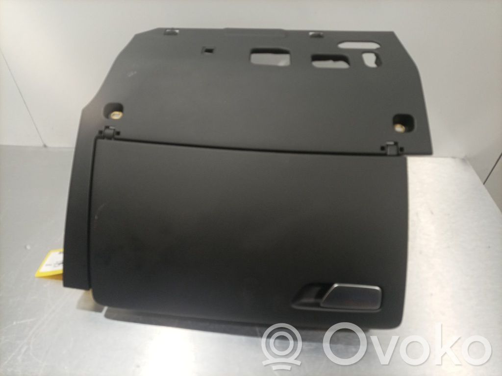 Audi A3 S3 8V Juego guantera 