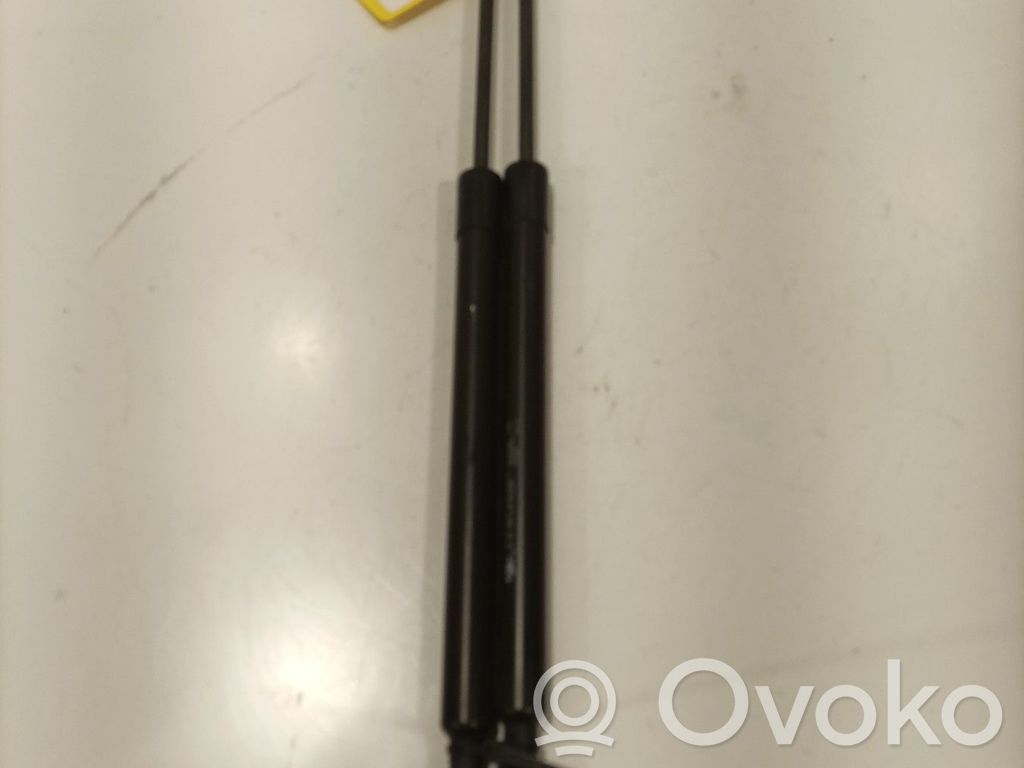 Peugeot 208 I Tailgate/trunk strut/damper 