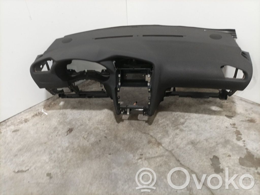 Citroen C4 II Kojelauta 