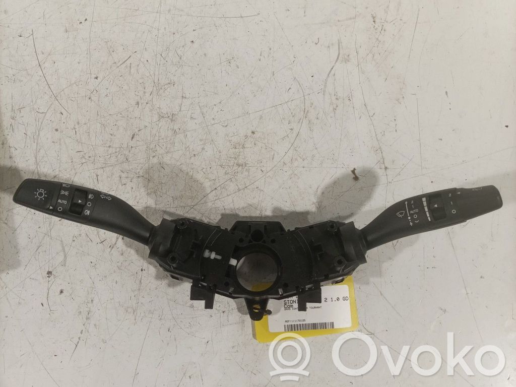 KIA Stonic Wiper turn signal indicator stalk/switch 