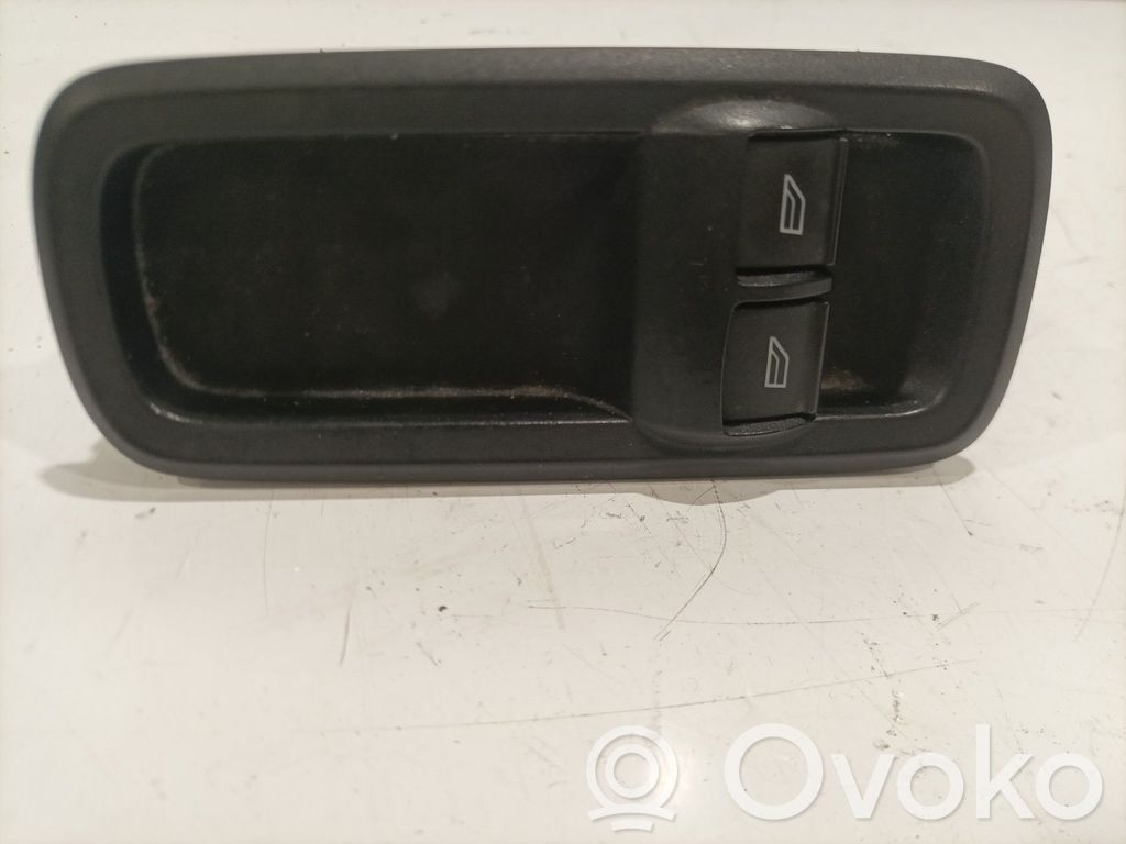 Ford Fiesta Electric window control switch 