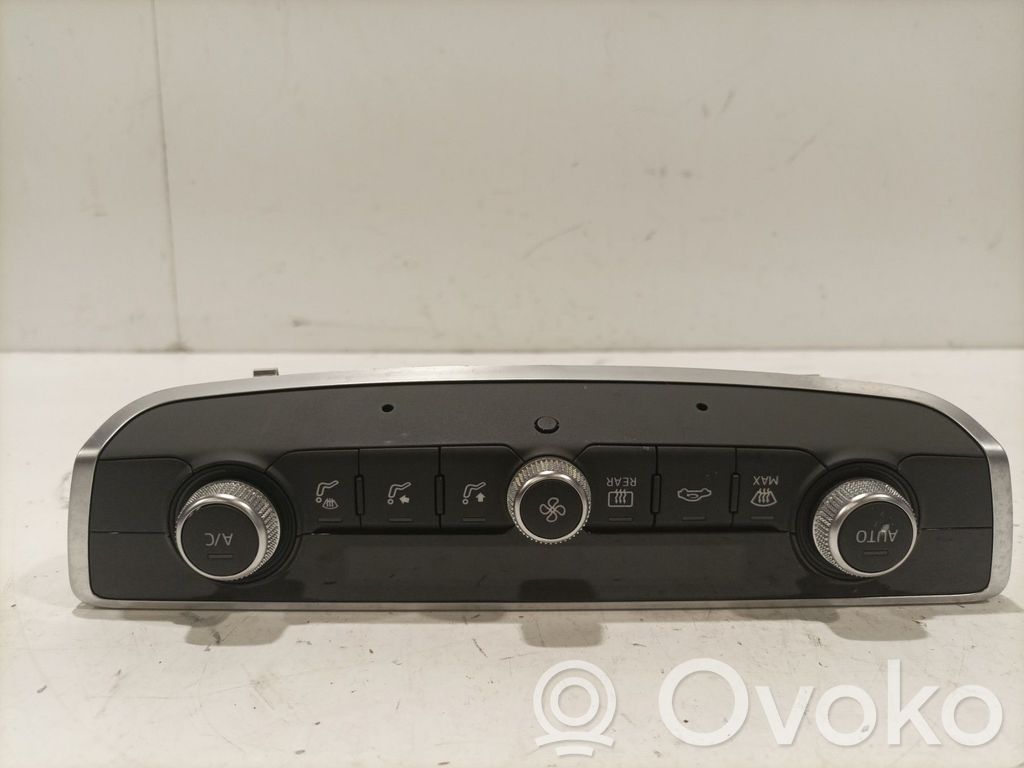 Audi Q2 - Climate control unit 