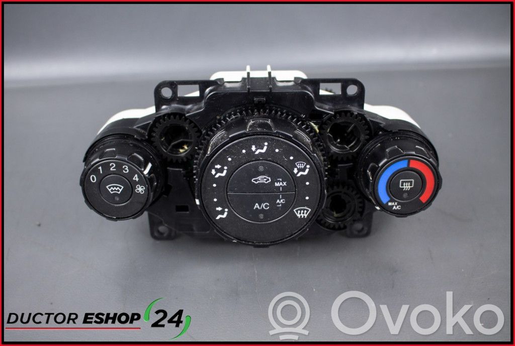 Ford Fiesta Panel klimatyzacji 