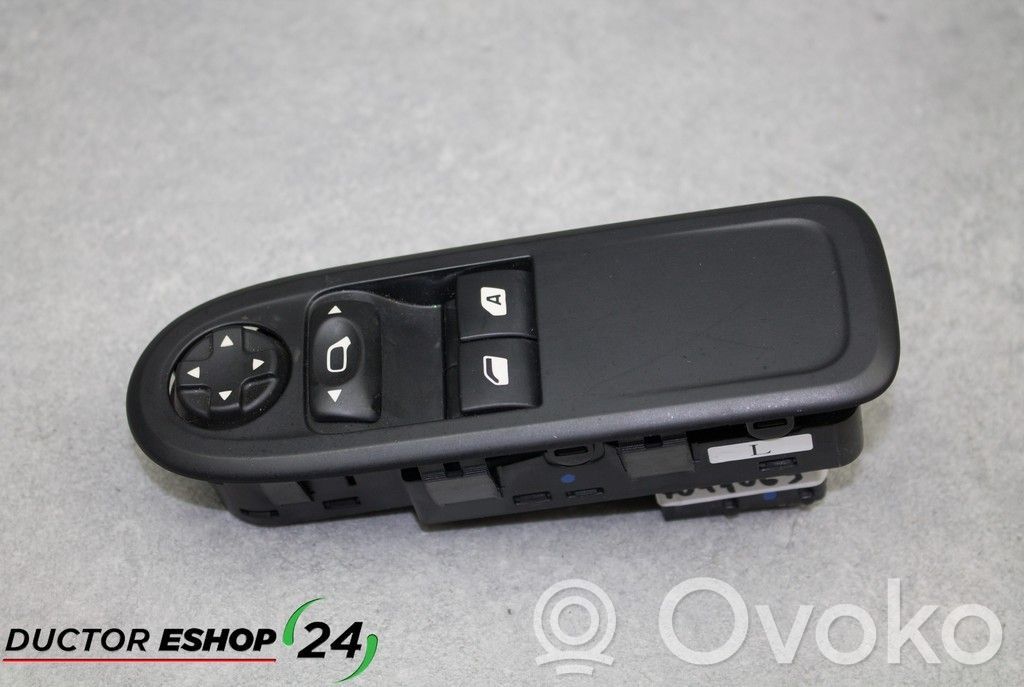 Citroen C3 Electric window control switch 