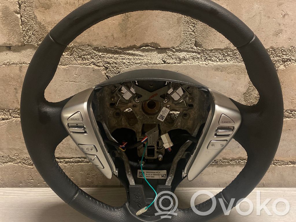 Nissan Note (E11) Stūres ass dekoratīvā apdare 