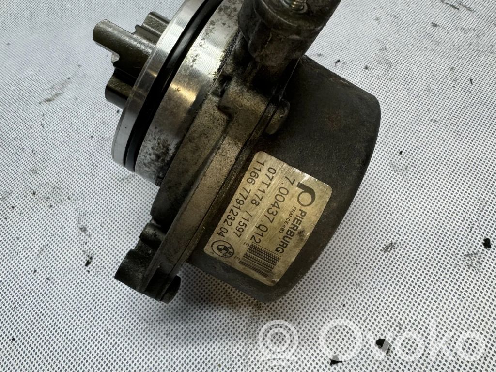BMW X3 E83 Vacuum pump 