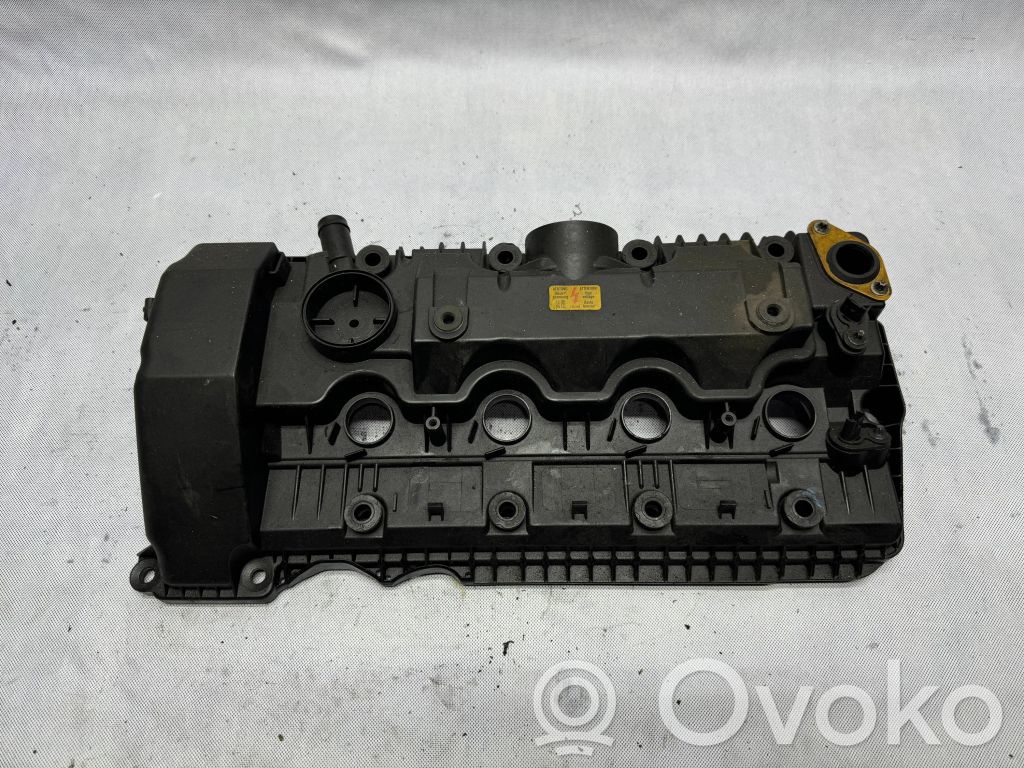 Rocker cam cover   7522160