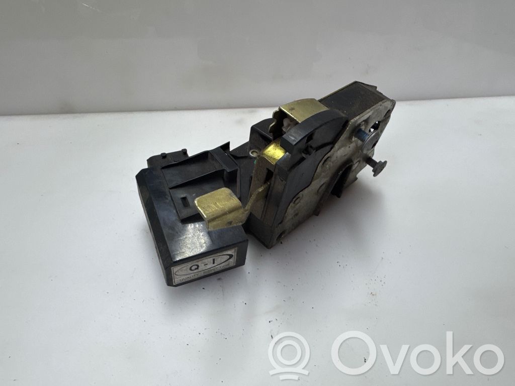 BMW 5 E34 Front door lock 