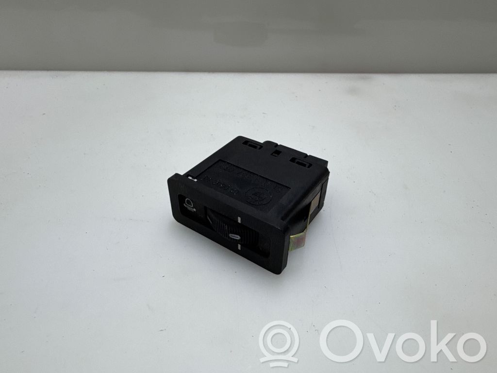 BMW 5 E34 Headlight level height control switch 