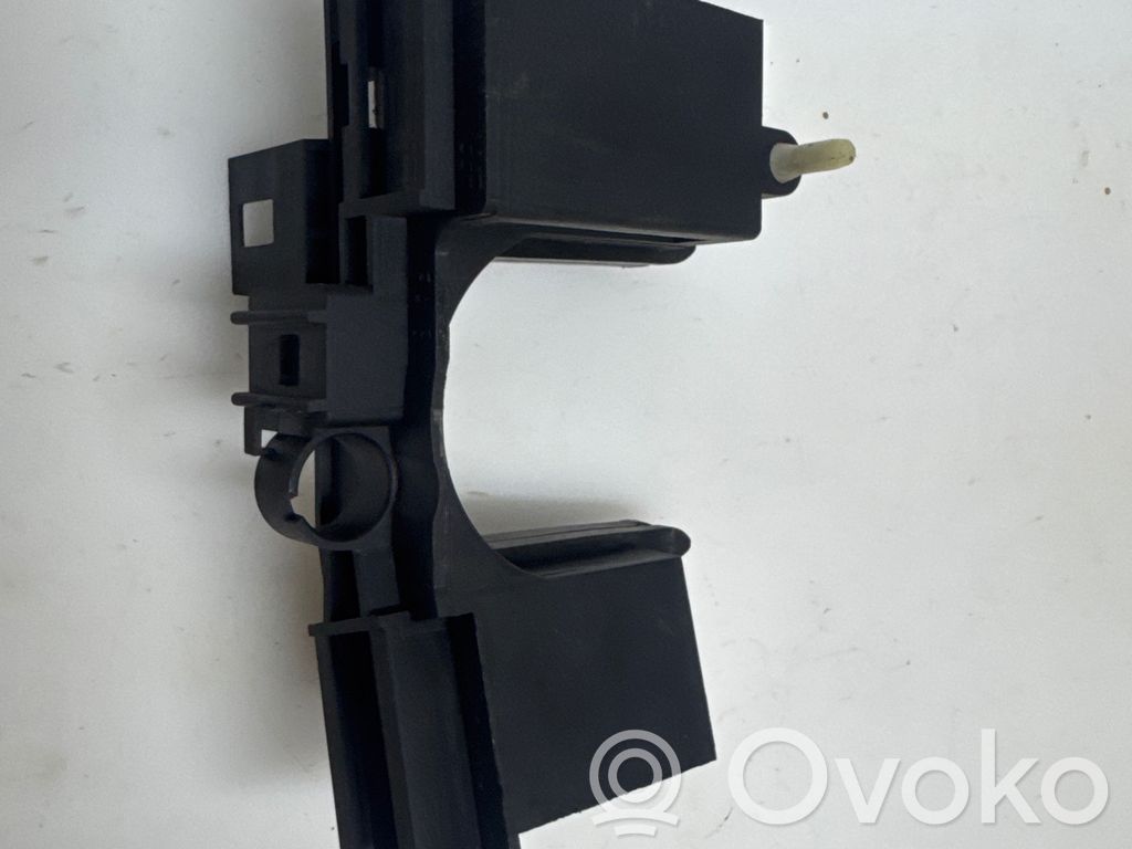 BMW 5 E34 Rokturu komplekts 