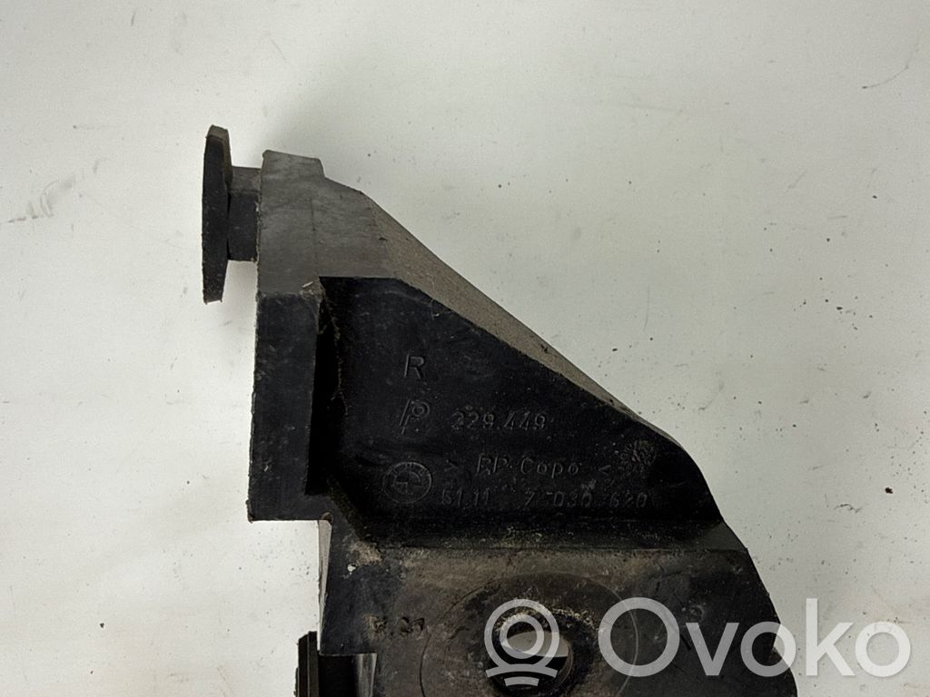 BMW 3 E46 Front bumper mounting bracket 