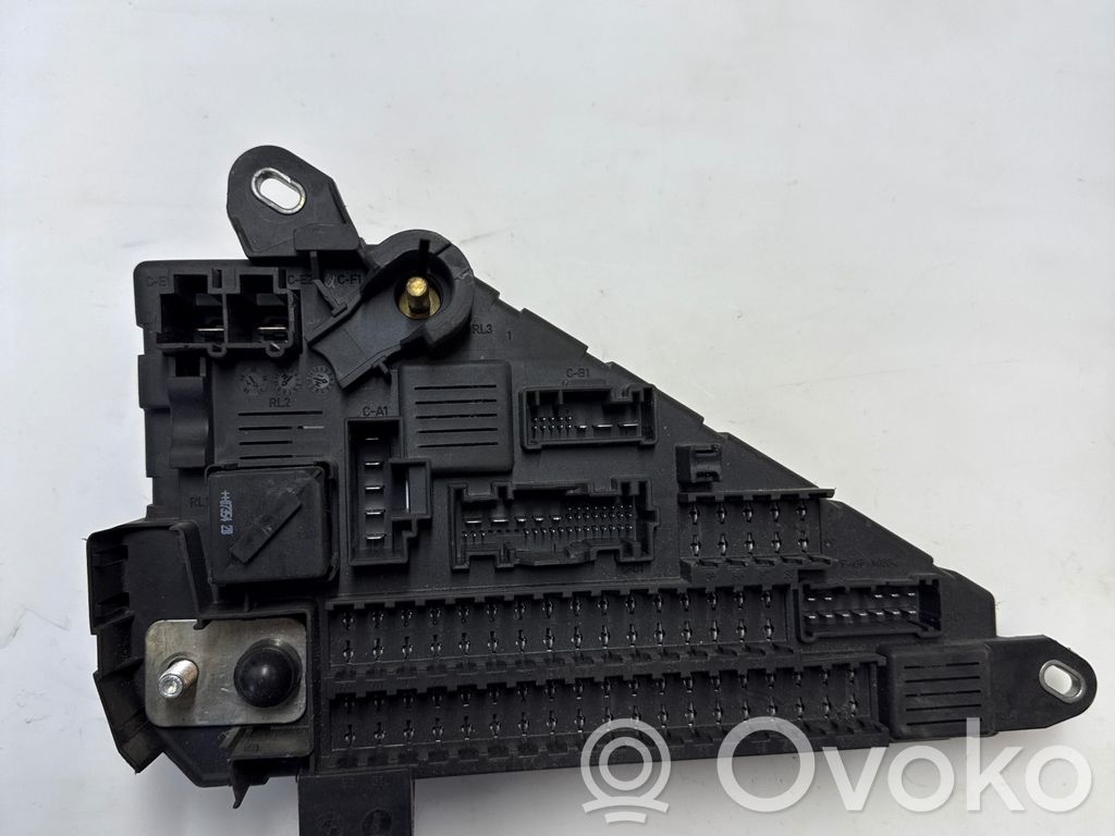 BMW 5 E60 E61 Fuse module 