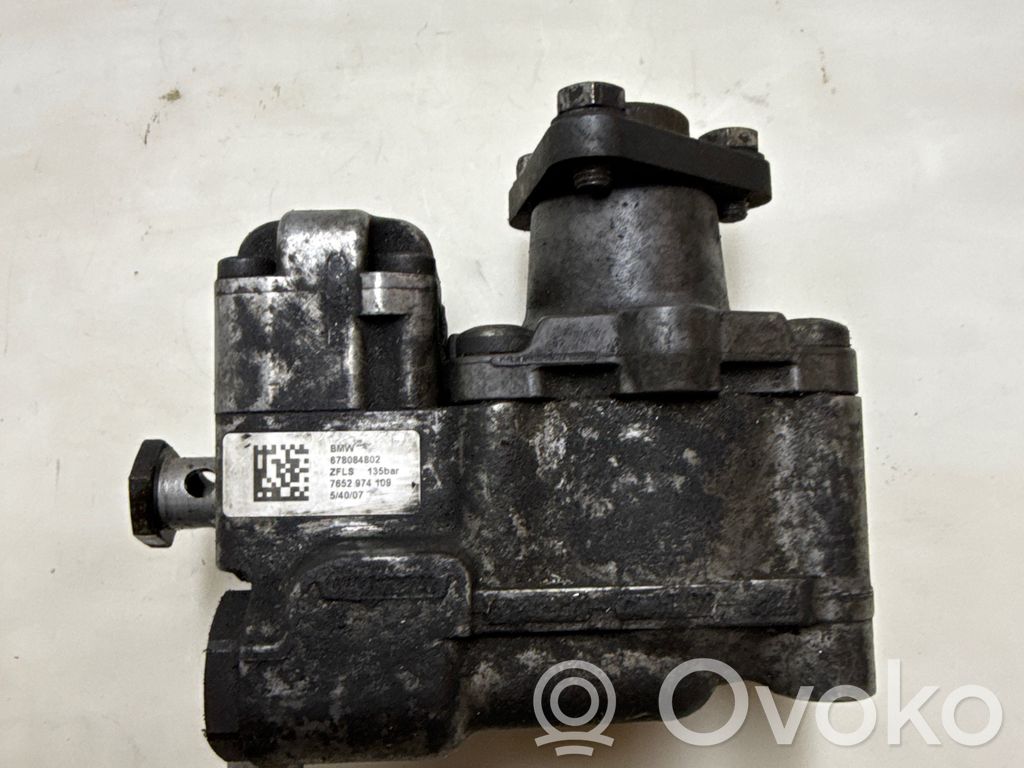 BMW 5 E60 E61 Power steering pump 