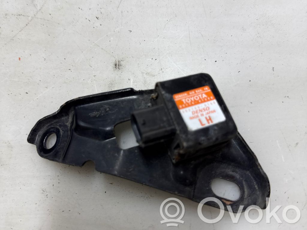 Toyota Prius (NHW20) Czujnik uderzenia Airbag 