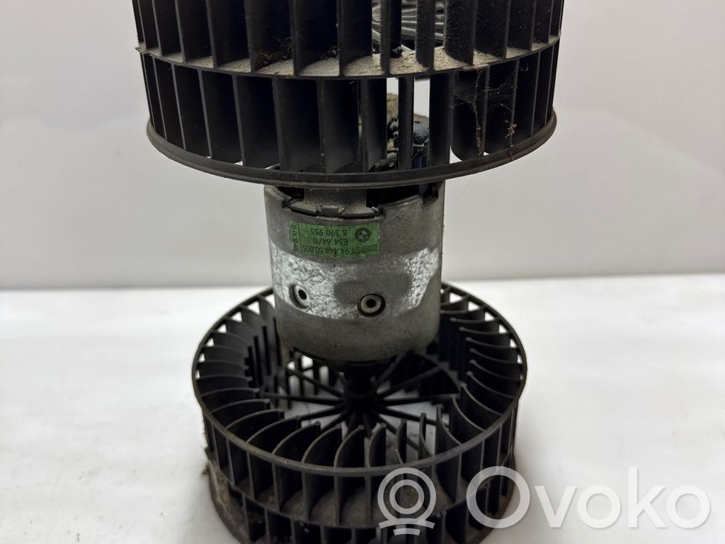 BMW 5 E34 Mazā radiatora ventilators 