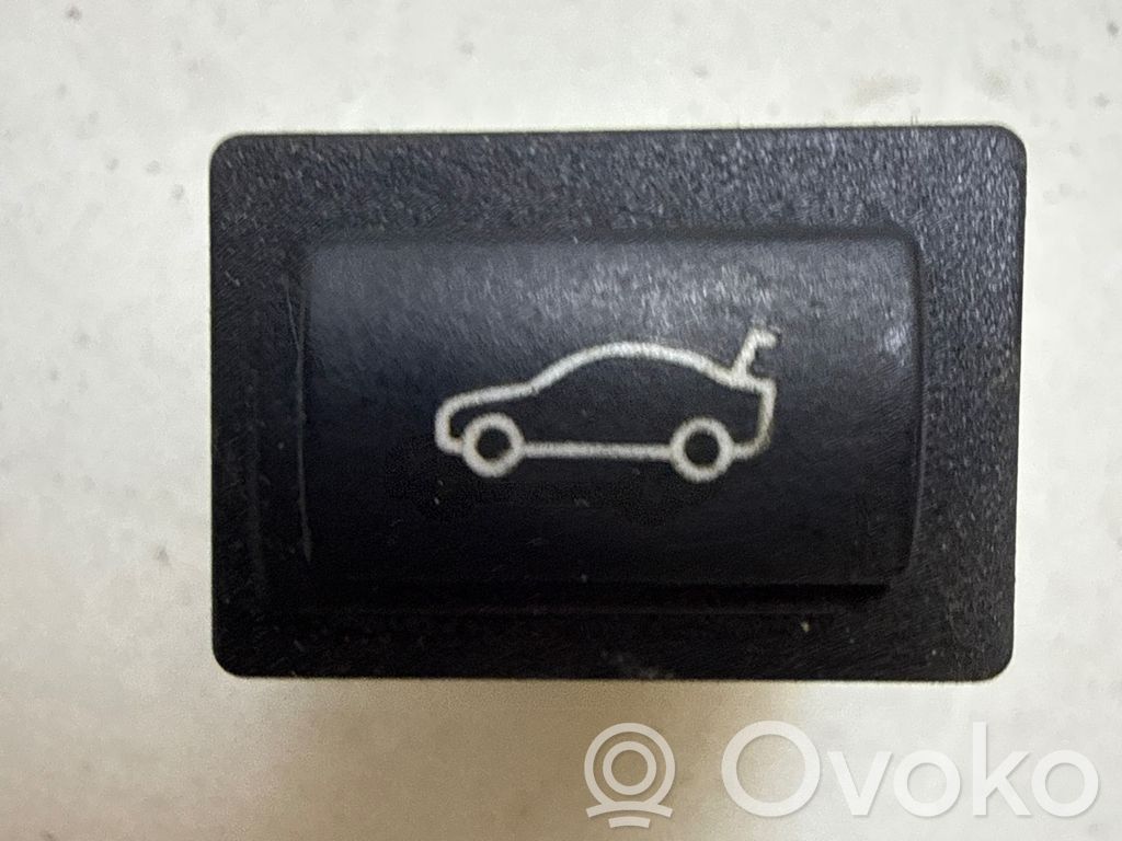 BMW 5 E60 E61 Tailgate opening switch 