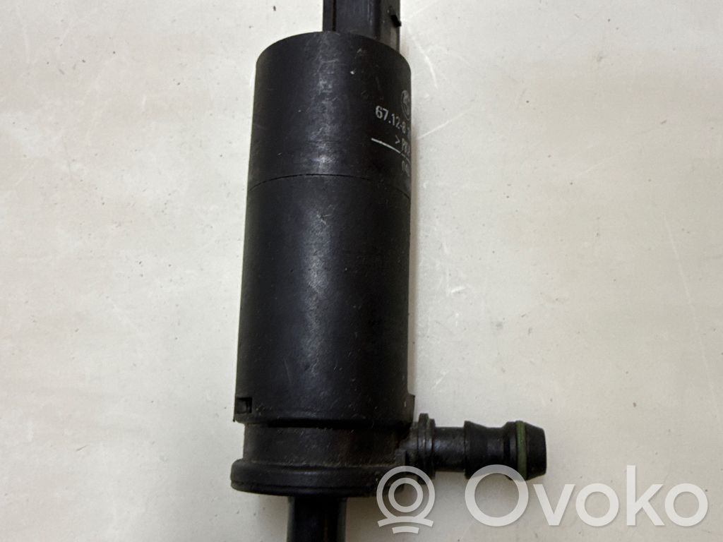 BMW 5 E60 E61 Headlight washer pump 