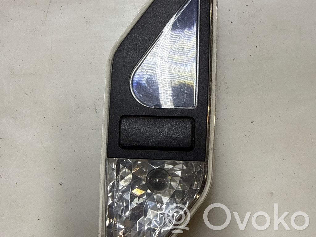 BMW 3 E46 Illuminazione sedili posteriori 