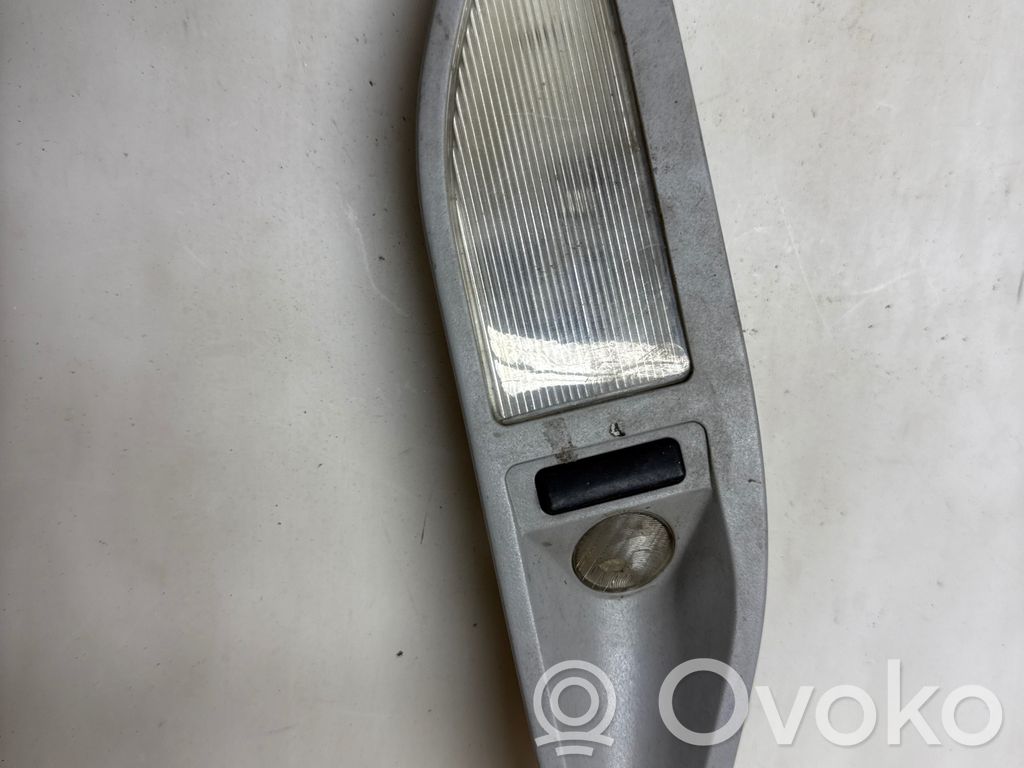 BMW 5 E39 Takaistuimen valo 