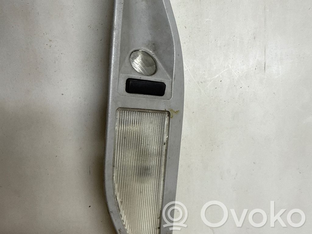 BMW 5 E39 Takaistuimen valo 
