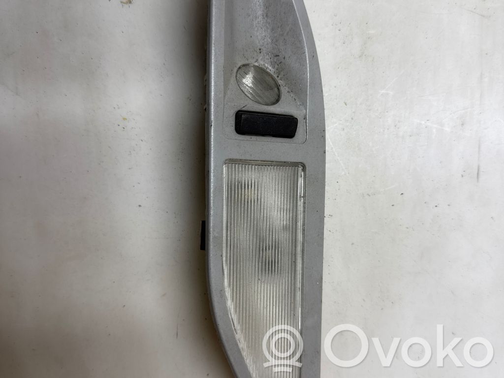 BMW 5 E39 Takaistuimen valo 