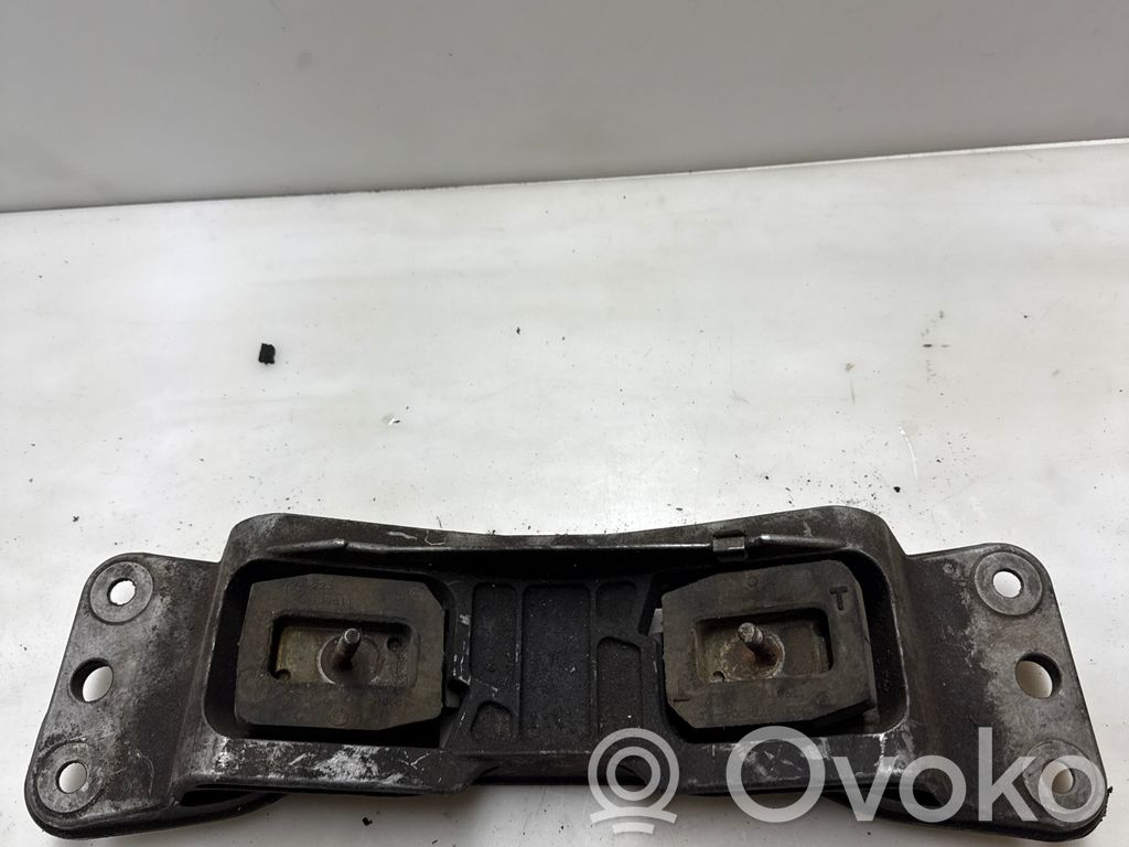 BMW 5 E60 E61 Gearbox mounting bracket 