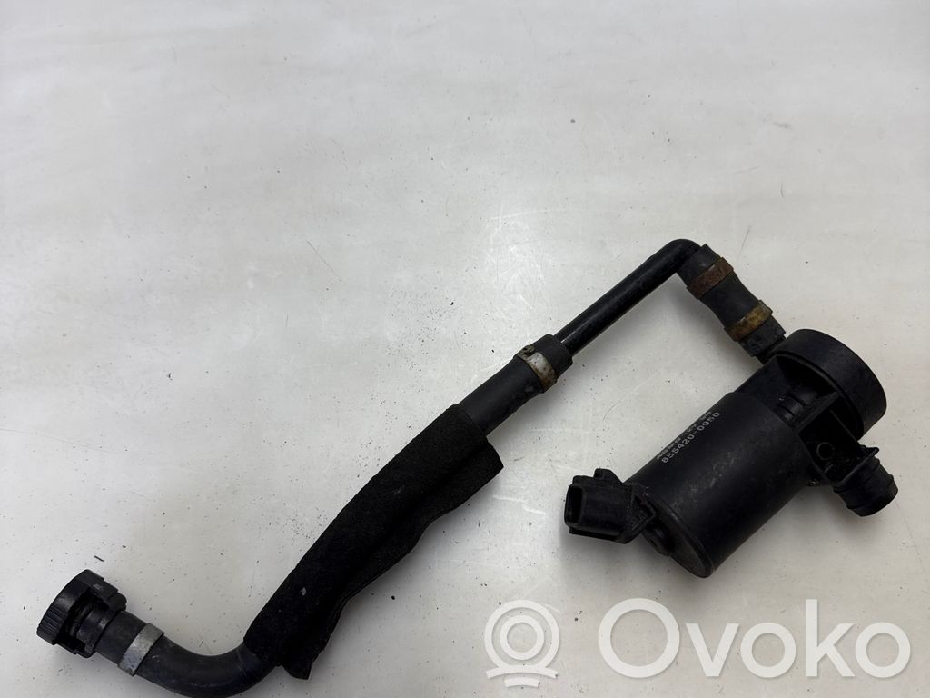 Lexus RX 450H Headlight washer pump 