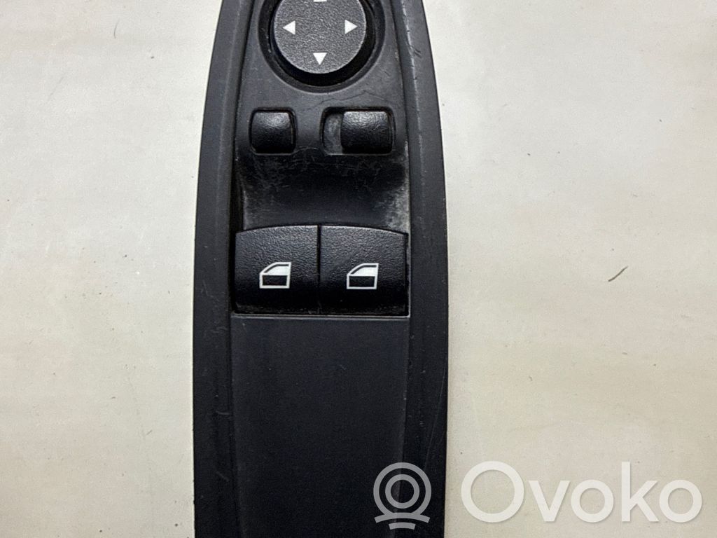 BMW 4 F36 Gran coupe Electric window control switch 