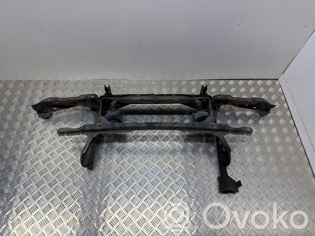 BMW 5 E34 Radiatorių panelė 