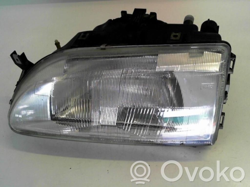 Renault 19 Headlight/headlamp 
