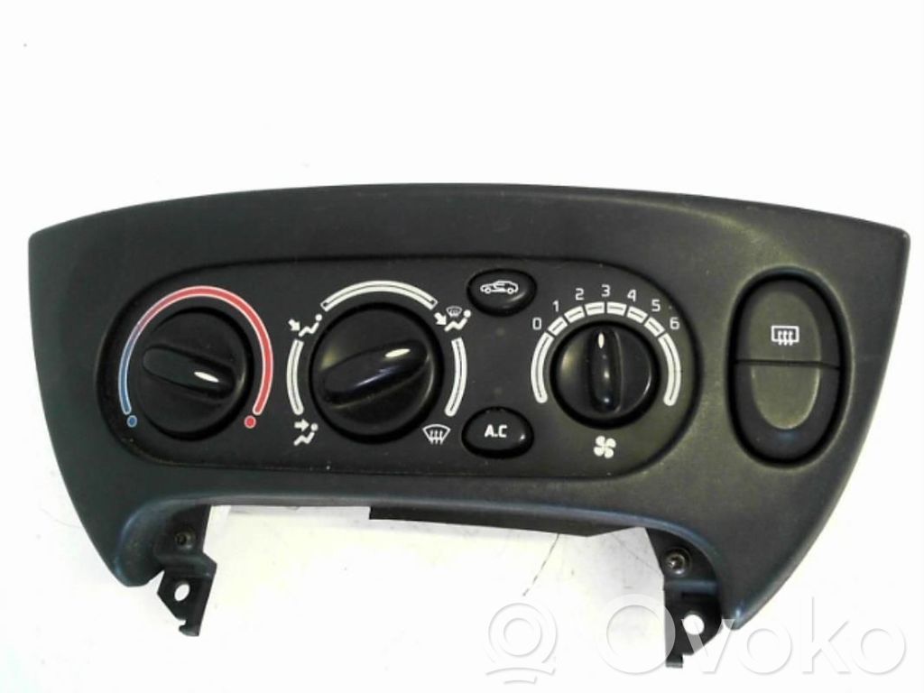 Renault Megane I Climate control unit 