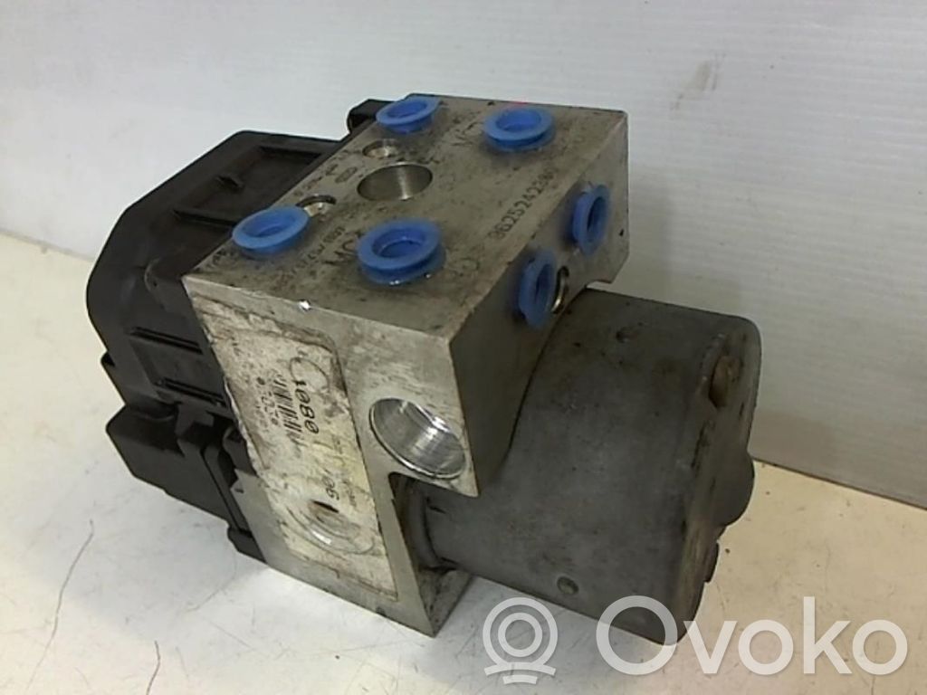 Peugeot 306 ABS-pumppu 