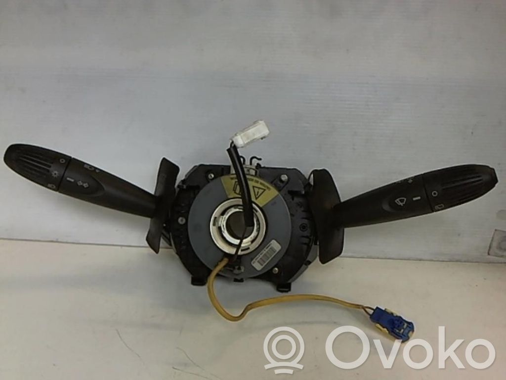 Fiat Doblo Interruptor/palanca de limpiador de luz de giro 