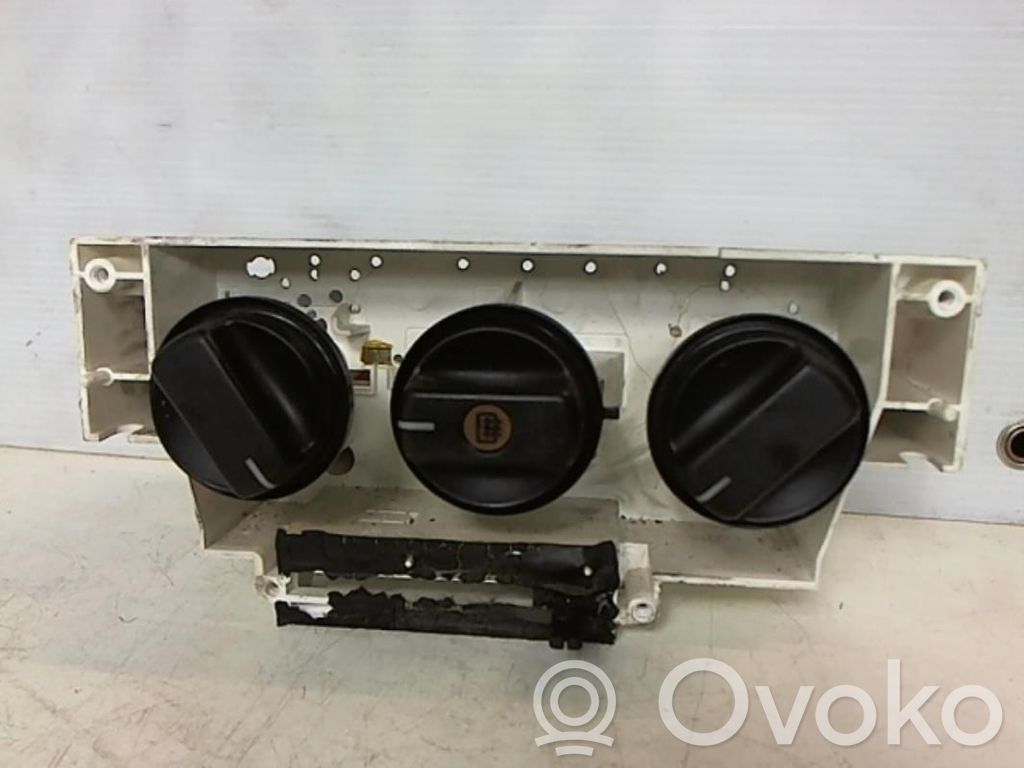 Opel Agila A Climate control unit 