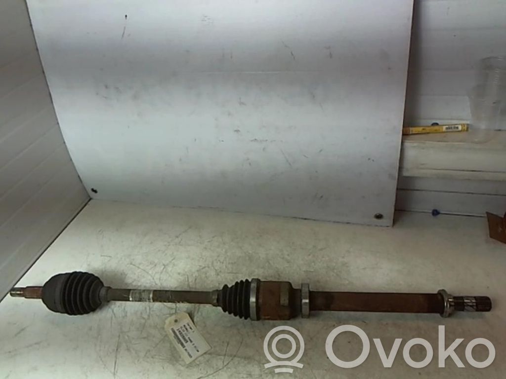 Renault Clio III Front driveshaft 