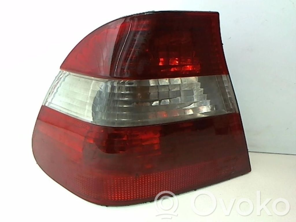 BMW 3 E46 Galinis žibintas kėbule 