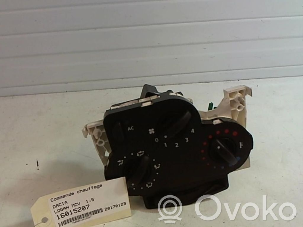 Dacia Logan I Climate control unit 