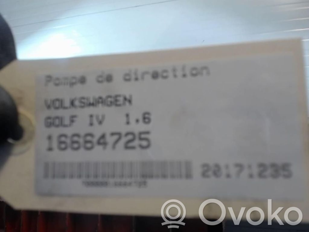 Volkswagen Golf IV Ohjaustehostimen pumppu 