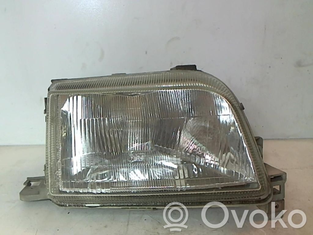 Renault Clio I Headlight/headlamp 