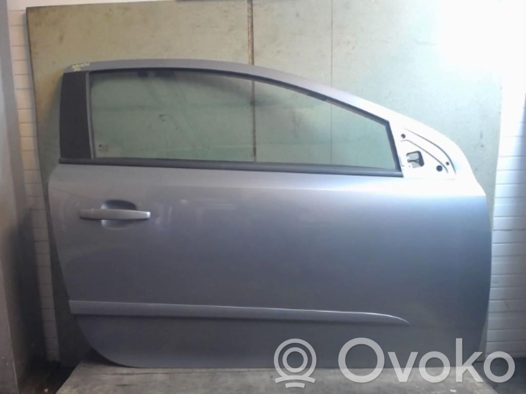 Opel Astra H Puerta delantera 