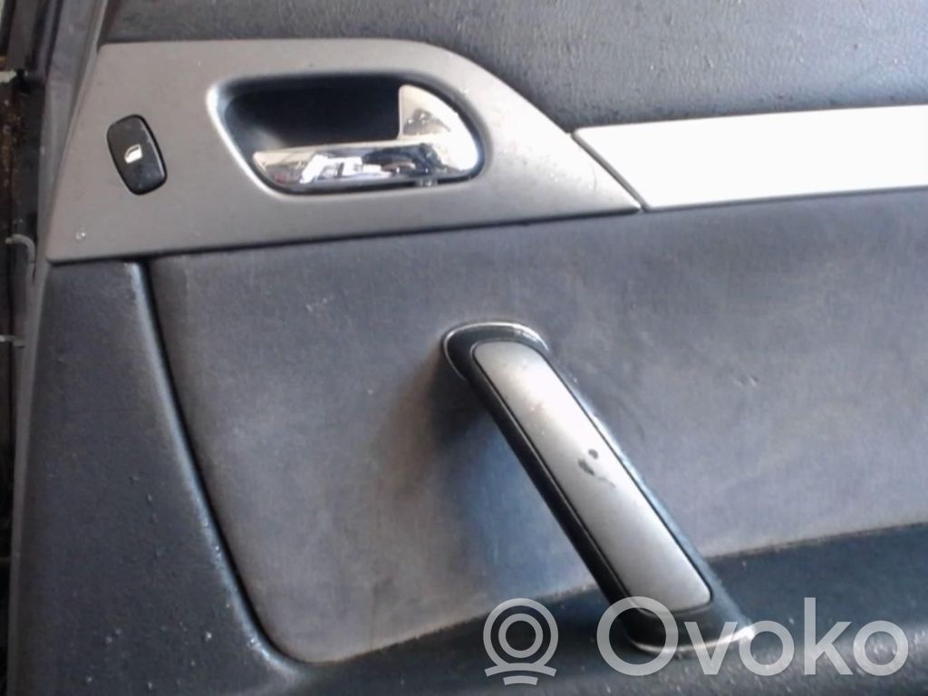 Peugeot 407 Puerta trasera 