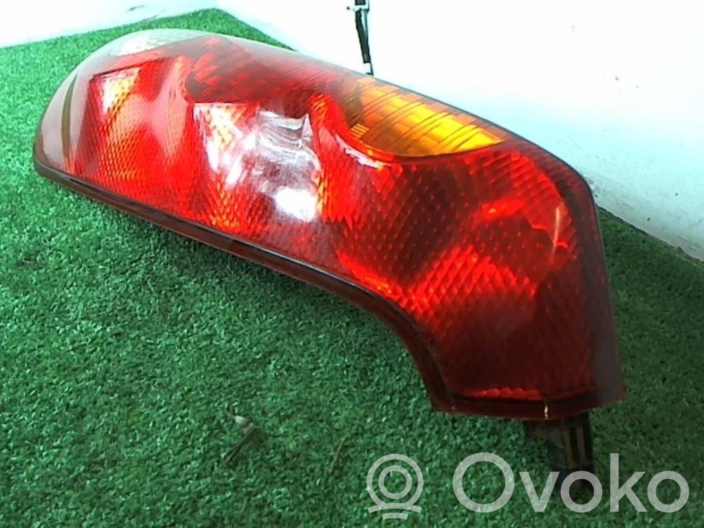 Nissan Note (E11) Rear/tail lights 
