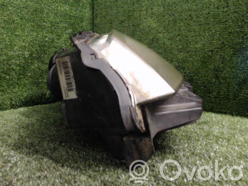 Renault Megane II Lampa przednia 