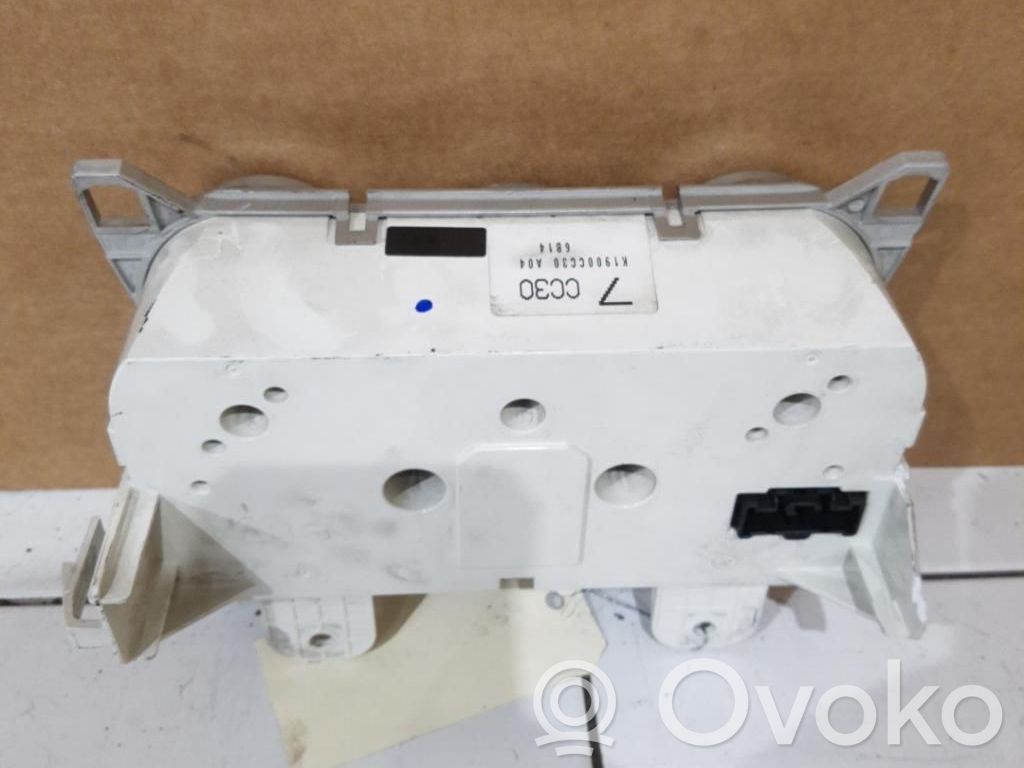 Mazda 5 Climate control unit 