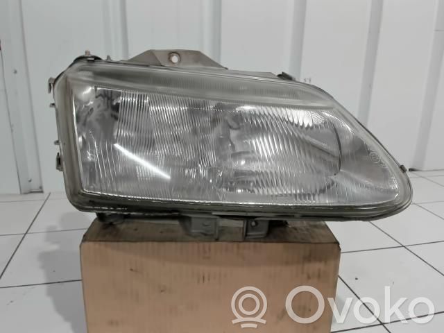 Renault Espace III Headlight/headlamp 
