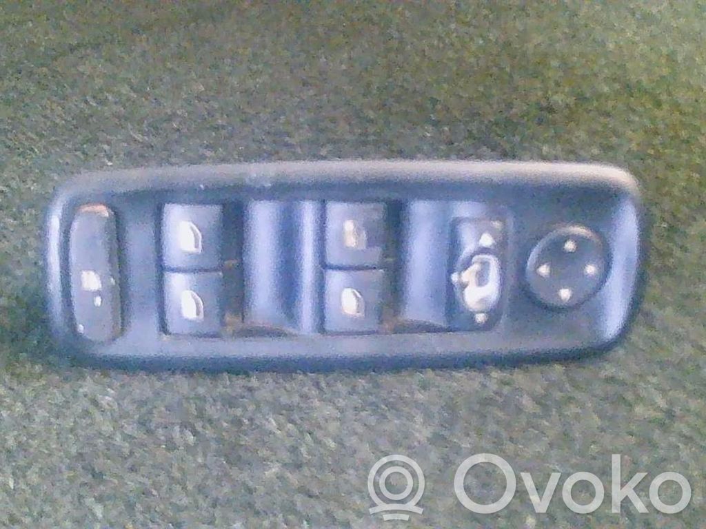Citroen C8 Electric window control switch 