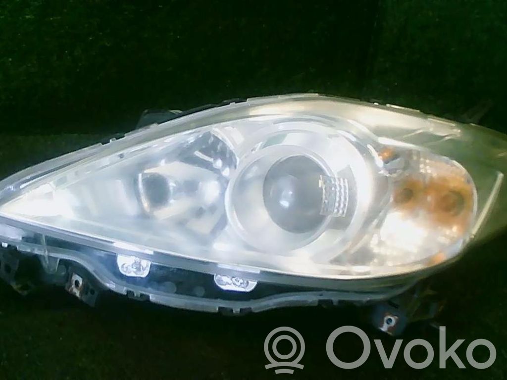 Mazda 5 Headlight/headlamp 