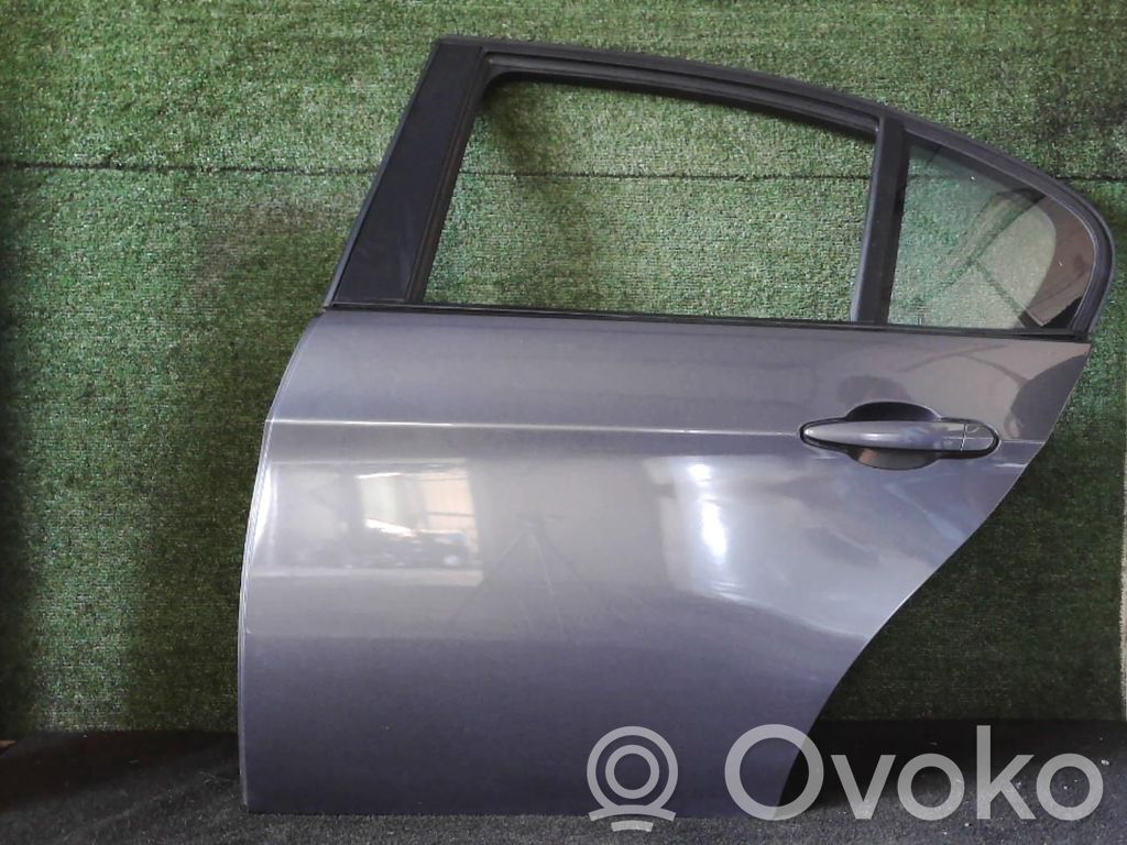 Rear door   41007203647