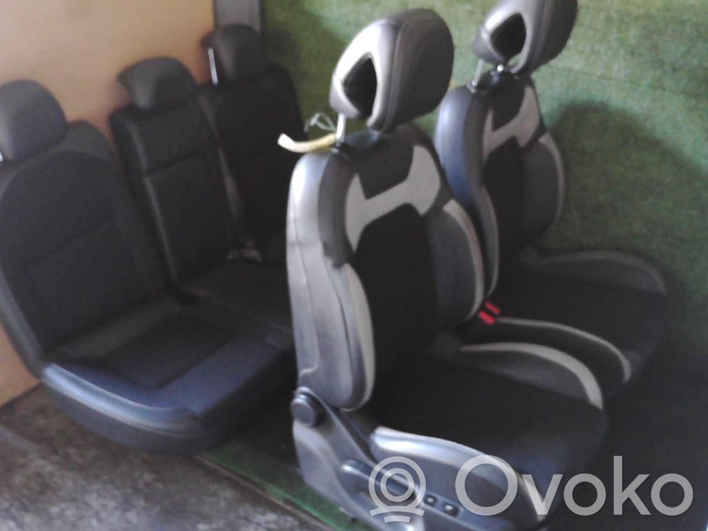 Juego interior   00008878Y3
