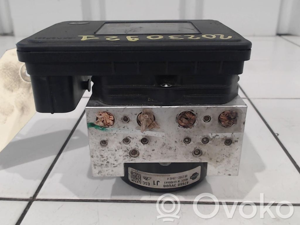 Nissan Note (E12) ABS Pump 